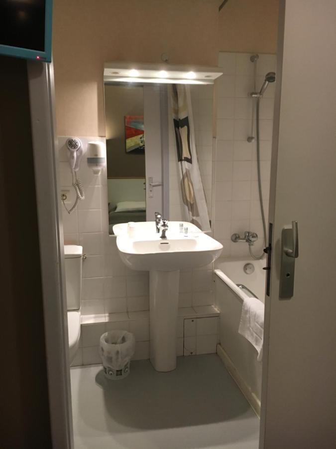 Hotel Du Centre Gueugnon Kültér fotó